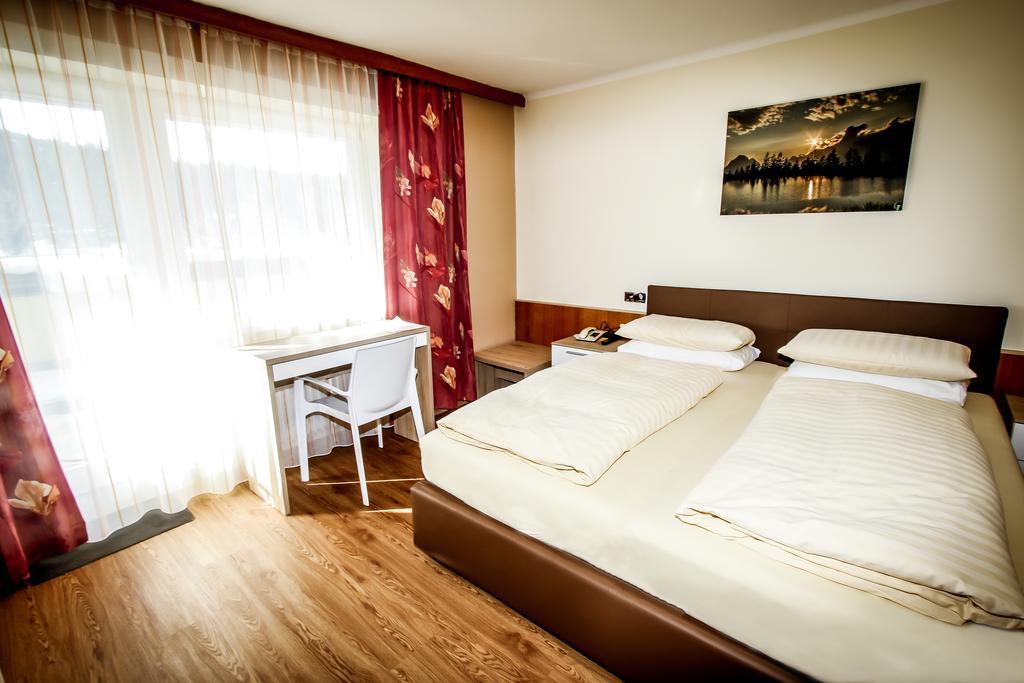 Hotel Cristallago Seefeld in Tirol Room photo